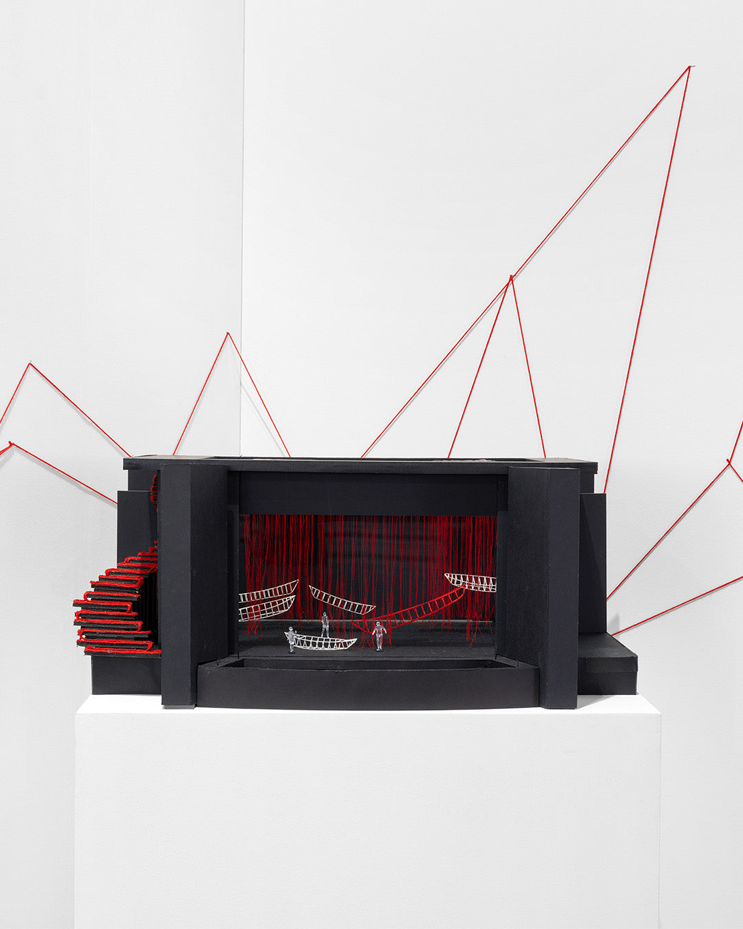 Chiharu Shiota: Stage Design for 