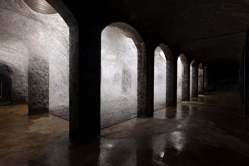 chiharu ゼロ磁場トルネード CHIHARU SHIOTA | MULTIPLE REALITIES – KÖNIG GALERIE