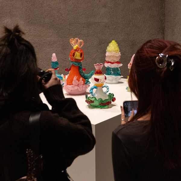 AYAKO ROKKAKU What Glass Withholds – KÖNIG GALERIE