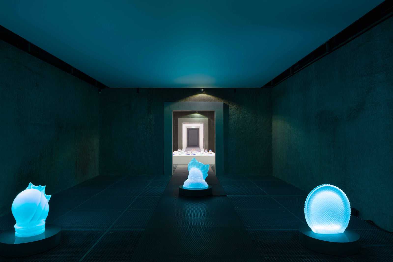 MONIRA AL QADIRI | SILOED BEINGS – KÖNIG GALERIE