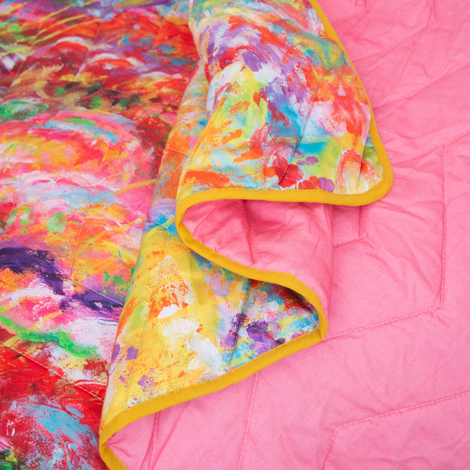 Quilted Blanket CUTE. WEIRD. FREE. – KÖNIG GALERIE