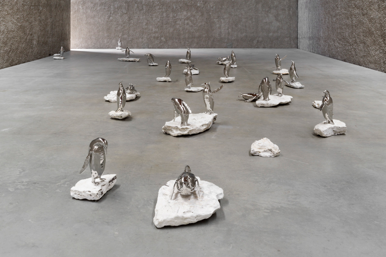 JEPPE HEIN | YOU ARE NEVER REALLY ALLONE – KÖNIG GALERIE