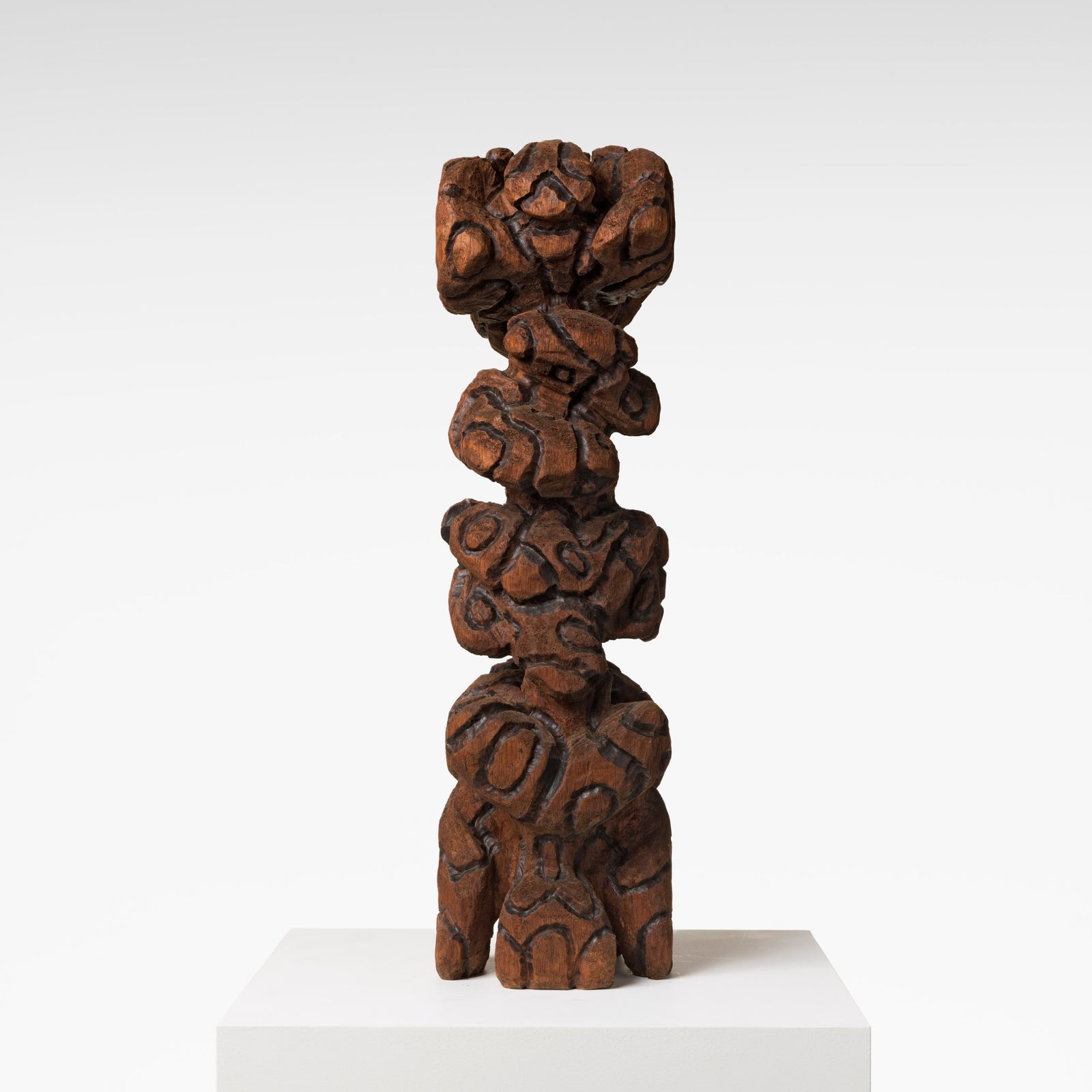 We sing to the Moon: Bone Totems Series – KÖNIG GALERIE