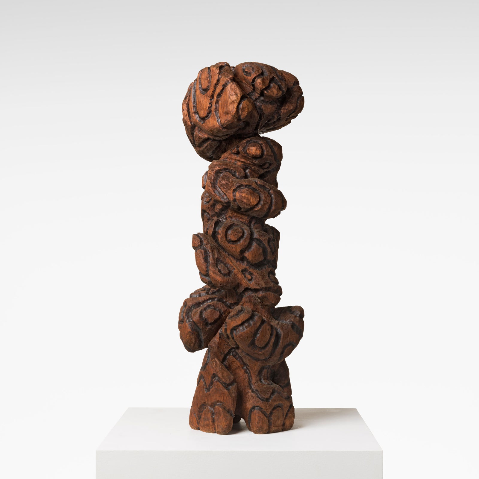 We sing to the Moon: Bone Totems Series – KÖNIG GALERIE
